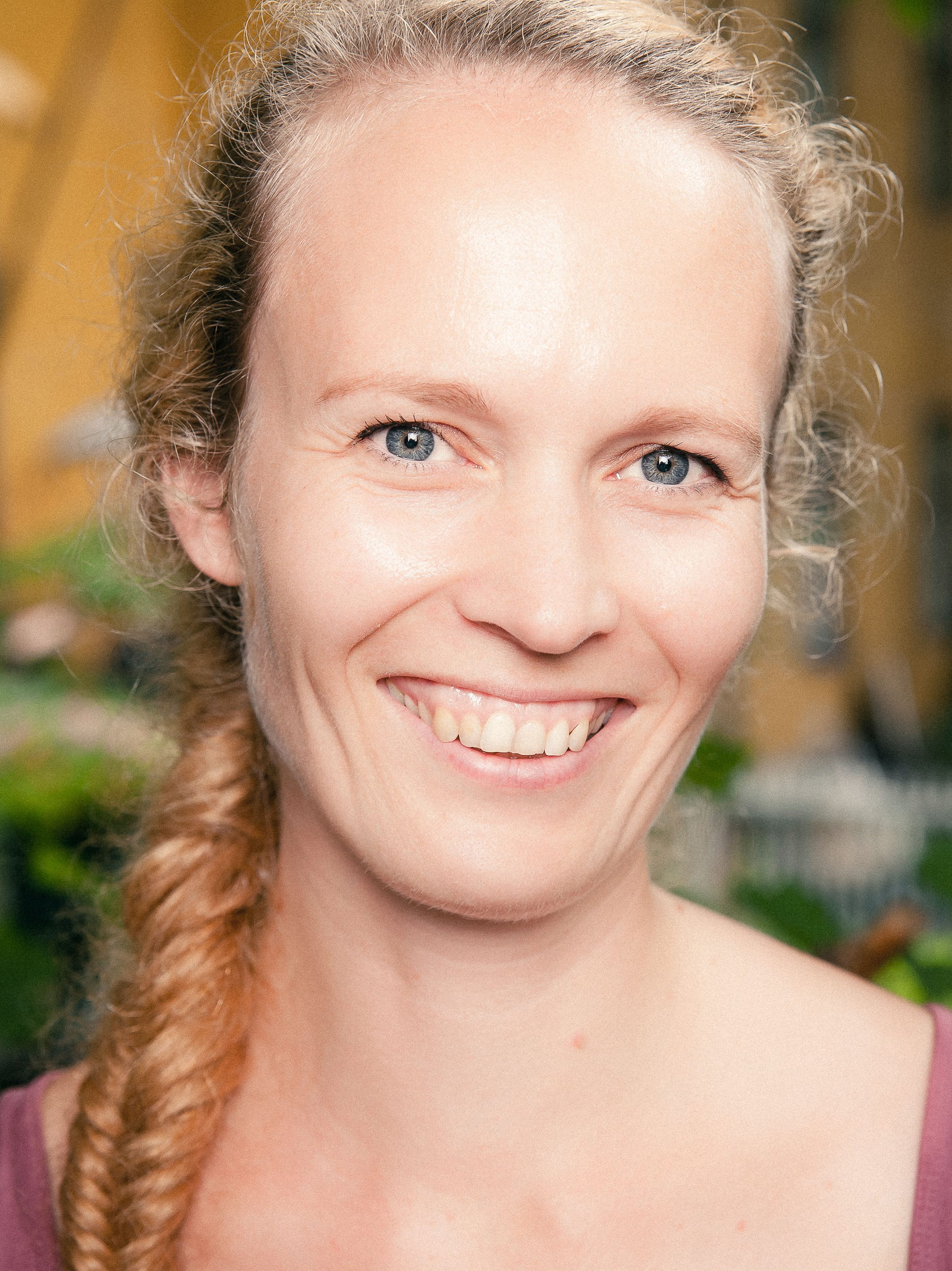 En smilende Hilde Søndrol. 